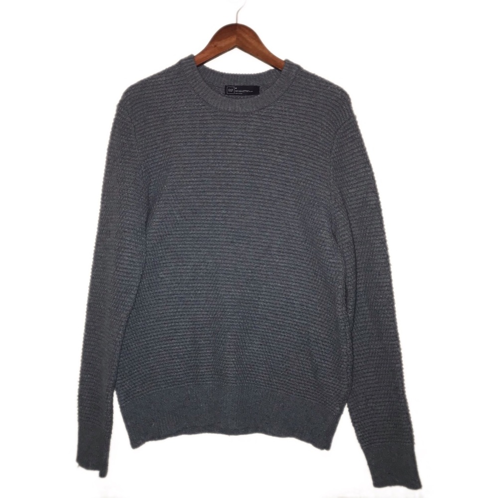 Gap lambswool sweater. Size M